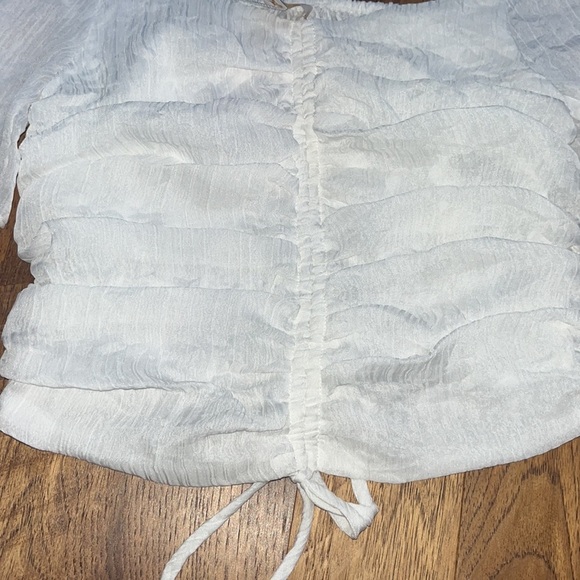 NWT Wayf Woman’s White Top Size XS - Picture 3 of 6